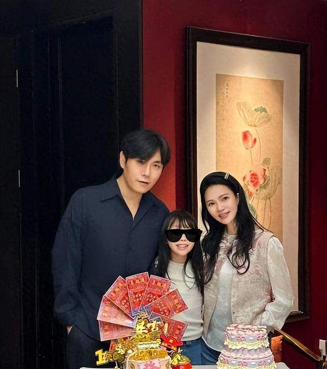 伊能静长文控诉！十年没二人世界，她抑郁是秦昊缺位还是自作自受