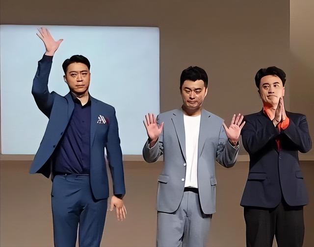 《跑男》初代团聚餐，baby站C位，可惜他们三未到场
