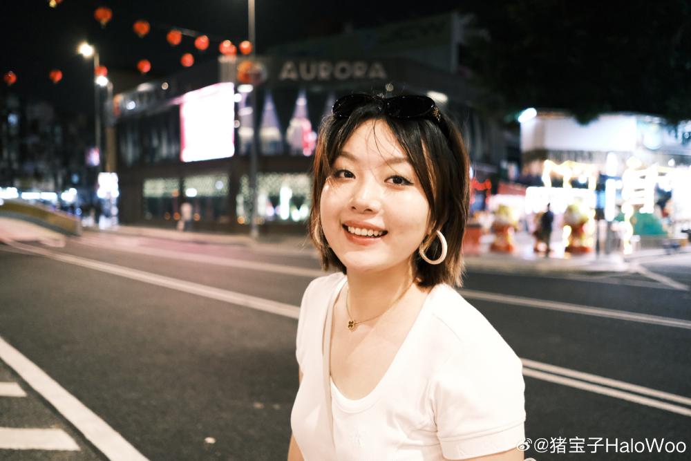 江西籍网红猪宝子宣布与男友星星分手，称双方三观及沟通方式不契合，共同经营的拌粉店已无关联