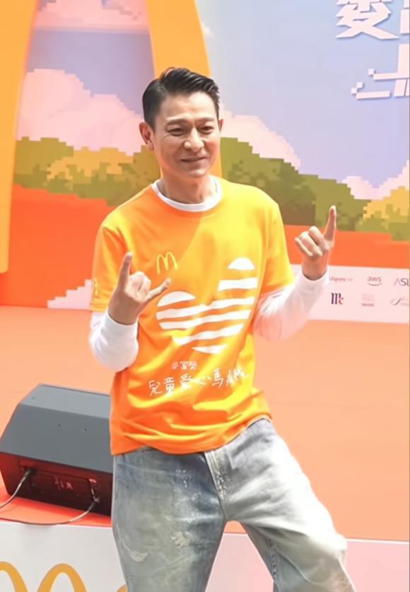 刘德华被问及潘宏彬离世，本人表示：得知消息时，对方已经离开了
