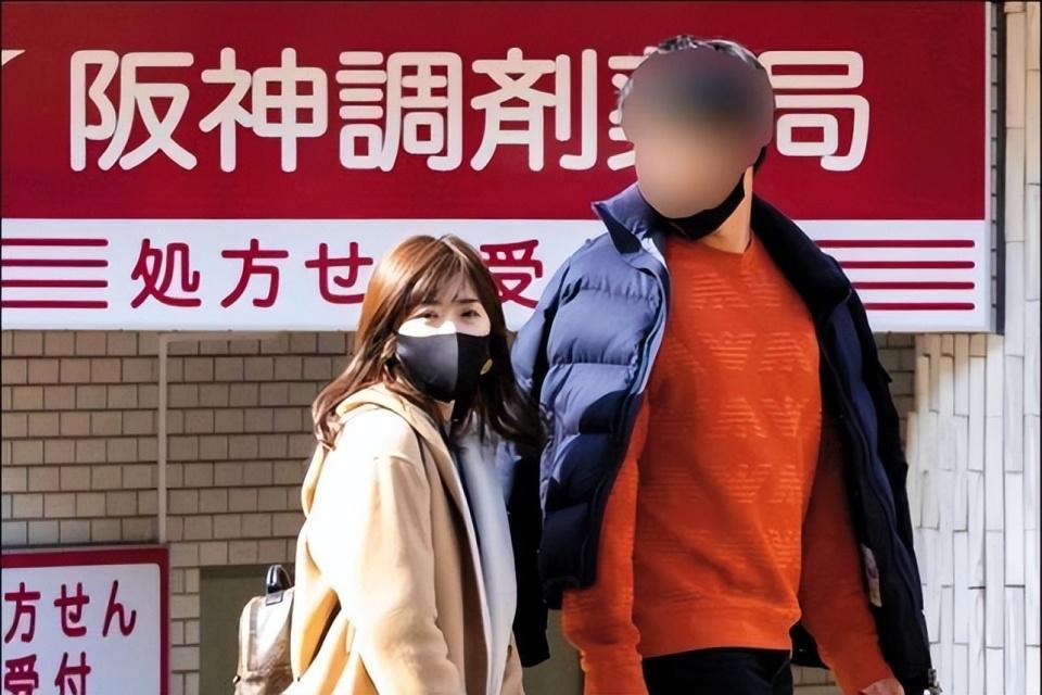 福原爱宣布三胎出生：母子健康平安，产后照曝光，前夫已大方祝福