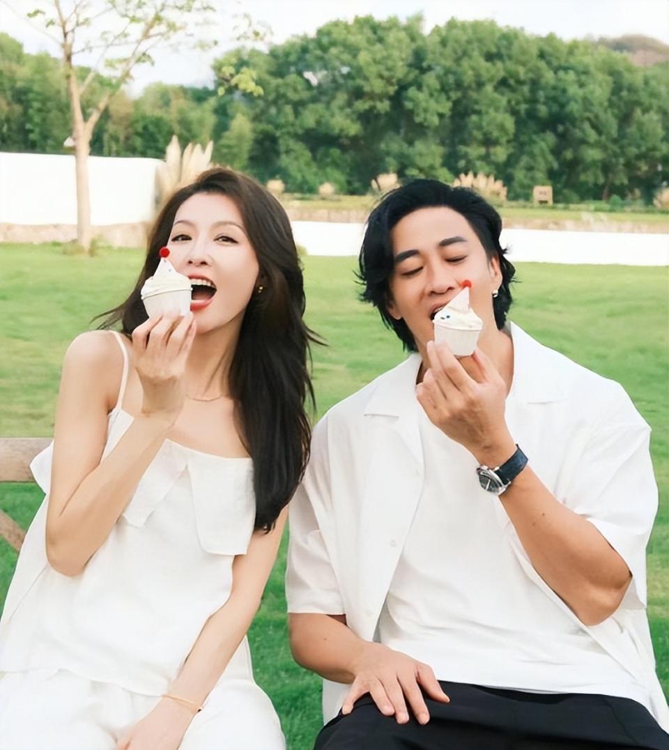 何润东夫妇结婚10年没生孩子！曾多次强调“顺其自然”，拒绝试管婴儿，原因曝光