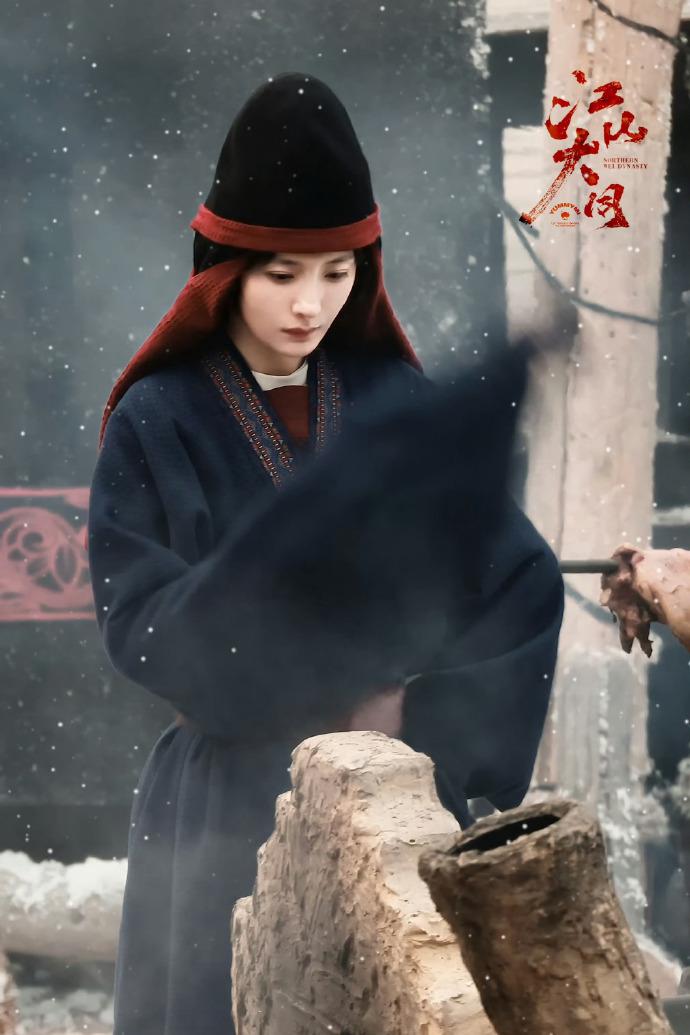杨幂《江山大同》路透曝光，造型高度还原北魏女奴形象