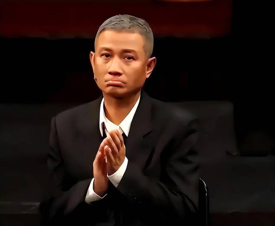 靠一碗面“翻红”:15年后,自诩“顺极了”的文章,终于成熟了?