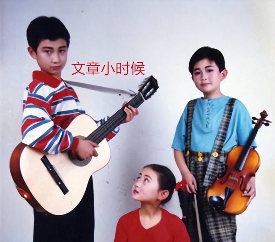 靠一碗面“翻红”:15年后,自诩“顺极了”的文章,终于成熟了?