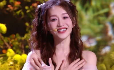 《浪姐7》里7位女星，带妆个个貌美如花，卸妆：大姐你是谁
