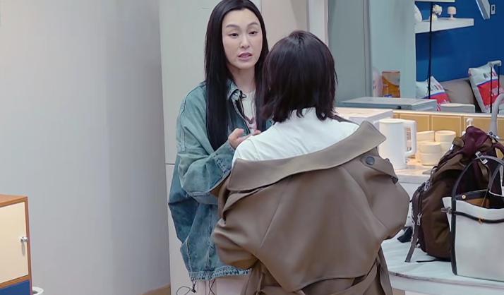 《浪姐7》里7位女星，带妆个个貌美如花，卸妆：大姐你是谁