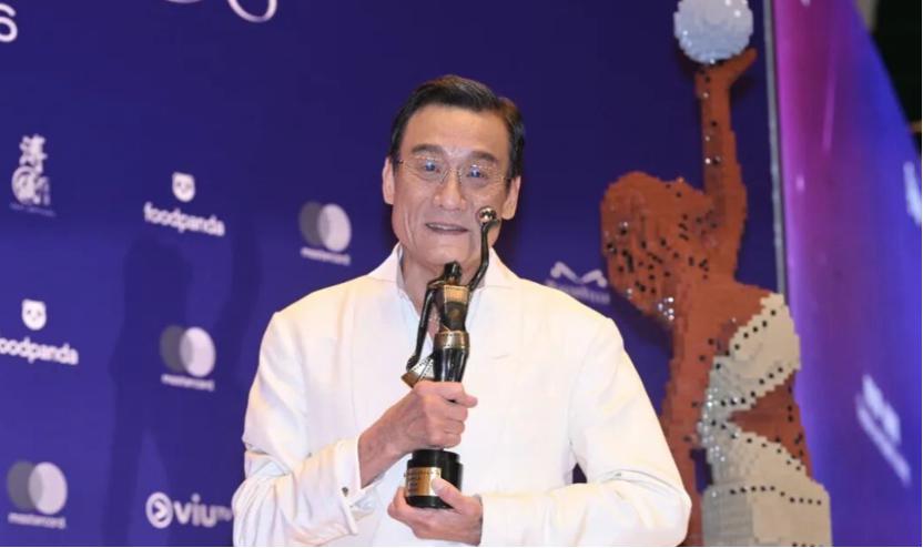68岁梁家辉五夺金像奖：十年一影帝，见证香港电影浮沉