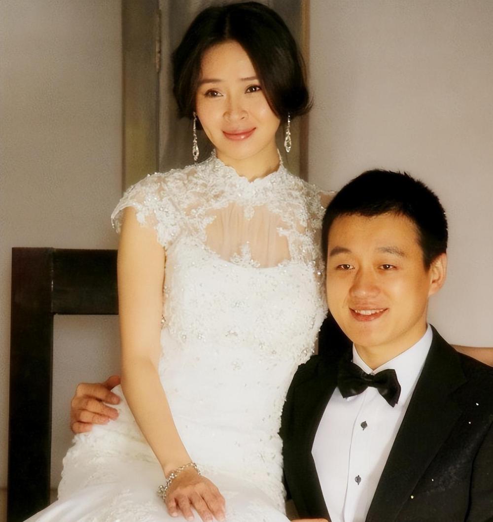 那些因疑似do脸被“毁掉”的古早女神：初见惊艳，再见惊悚？