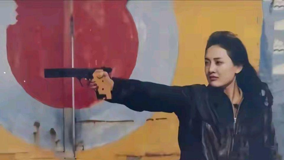 那些因疑似do脸被“毁掉”的古早女神：初见惊艳，再见惊悚？