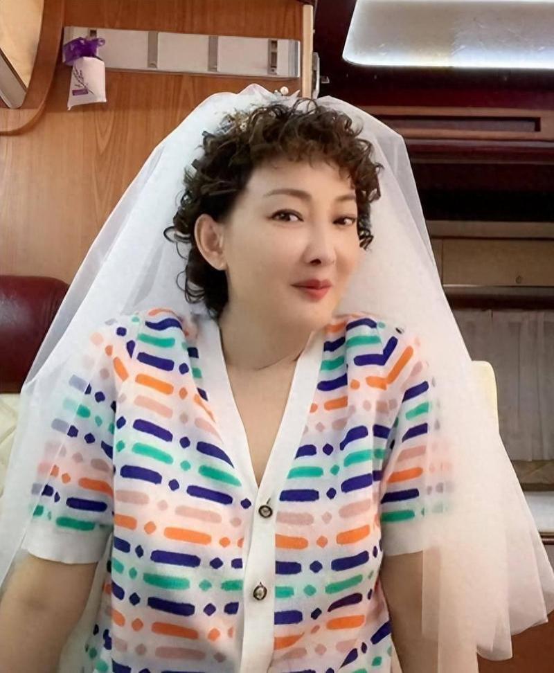 那些因疑似do脸被“毁掉”的古早女神：初见惊艳，再见惊悚？