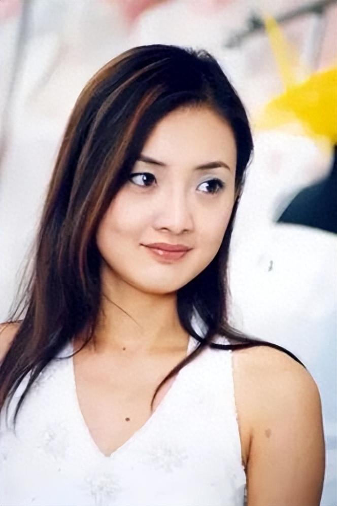 那些因疑似do脸被“毁掉”的古早女神：初见惊艳，再见惊悚？
