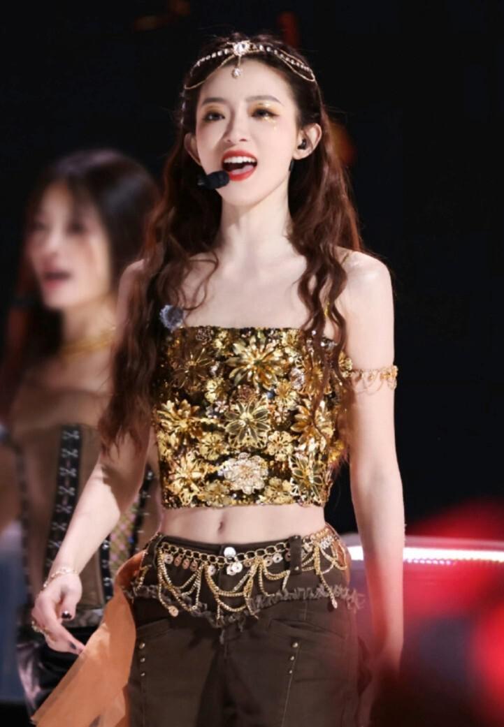 网传《浪姐7》三公师姐助阵，李斯丹妮又来了，蔡少芬回归是惊喜