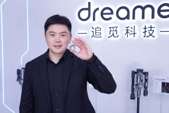 俞浩否认富二代身份!家里很穷从小交不起学费