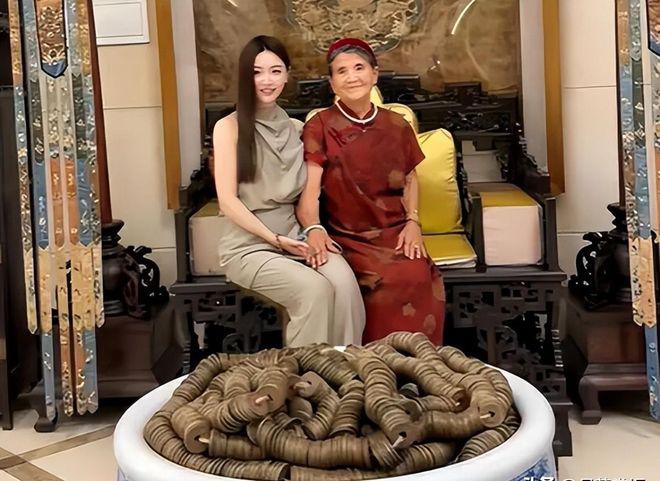 杨子“深情”人设崩塌!新欢产子时间线被扒,和黄圣依还是好友