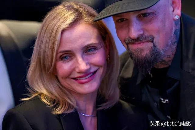 53岁又当妈了!卡梅隆迪亚兹宣布生下3胎,结婚11年感情依旧甜蜜