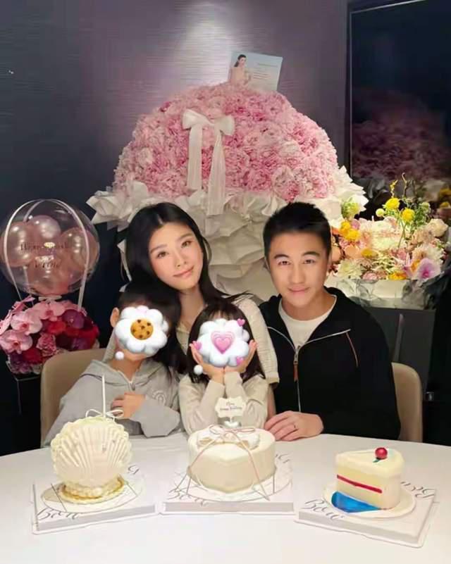 刘雯14年连登MetGala,不被恋情束缚事业,38岁活成时尚圈大女主