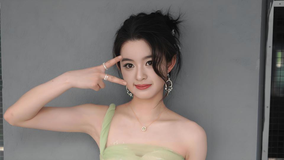黄杨钿甜回应耳环风波:见到自己的AI擦边视频,未来有4部剧待播
