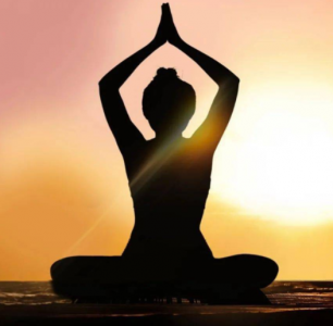 适合老年人的经络运动有哪些 108拜是适合老年人的经络运动吗?